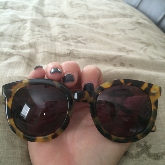 Karen Walker  Authentic super duper strength