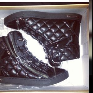 Michael Kors chain sneakers. Black and silver sz 7