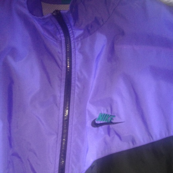 NIKE WINDBREAKER. VINTAGE.
