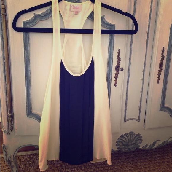 Parker silk black and white tank. Size XS