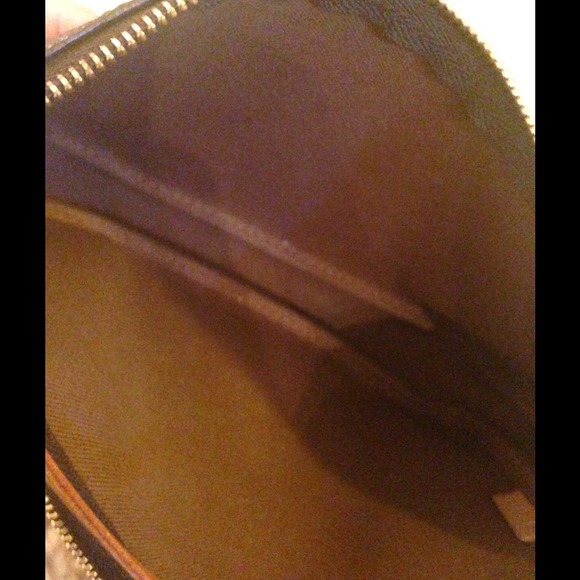 🐼Louis Vuitton Pouch🐼✋SOLD! - Picture 2 of 4