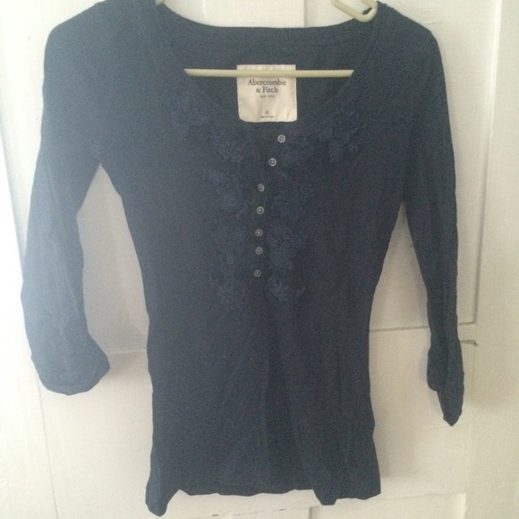 Abercrombie and Fitch flower shirt - Picture 1 of 2