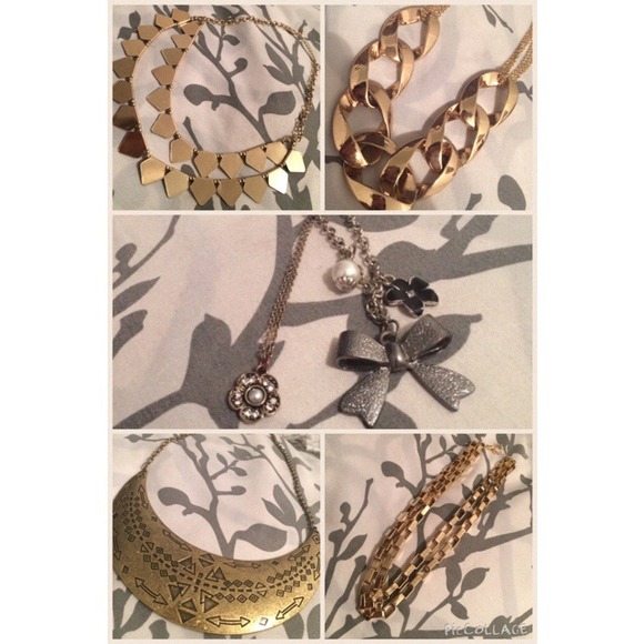Forever 21. Jewelry. Necklaces. 😉