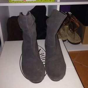 Gray Steven madden  ankle boots