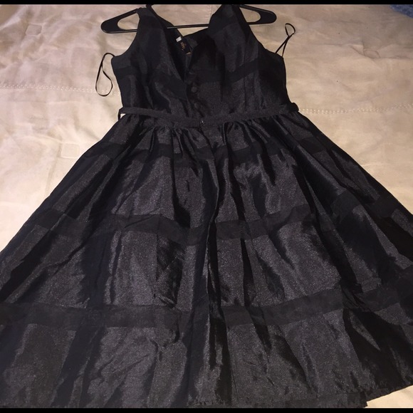 All Black Dress - Picture 2 of 2