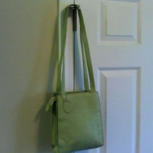 Naturalizer 100% Geniune Leather????