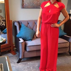 🎉Moving Sale🎉BCBG red jumpsuit