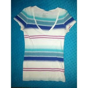 American Eagle Outfitters V-neck! Only