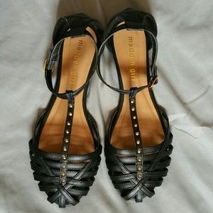 Madden Girl Larin sandal