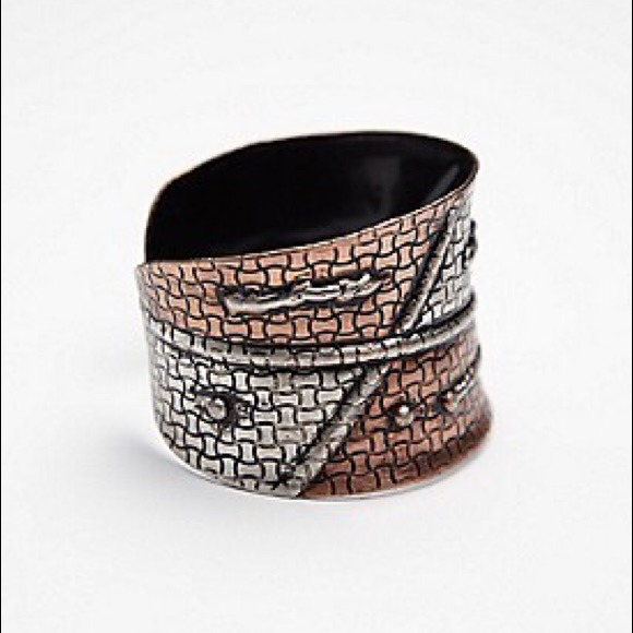 ❌Sold Out❌Free People Tarnished Cuff NWOT - Picture 3 of 4