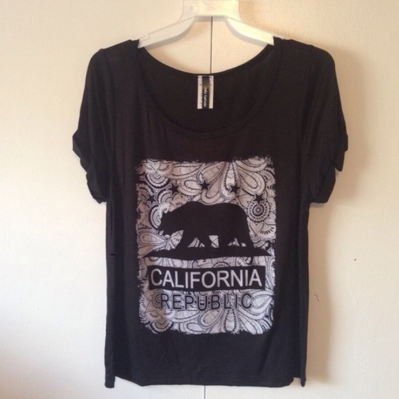 ⛔️Sold Out⛔️🔹Last🔹California Printed Top - Picture 3 of 3