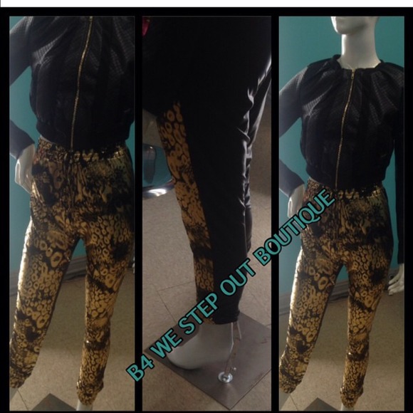Joggers black n gold