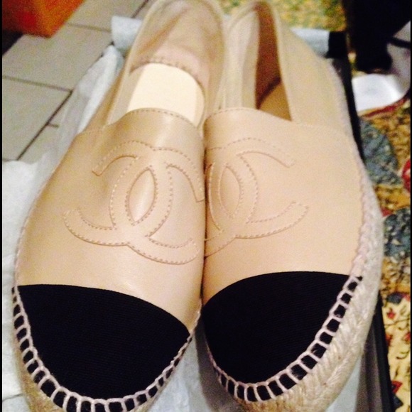 Chanel new/authentic beige espadrilles  40 receipt