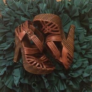 *REDUCED* Cognac Colored Sandals