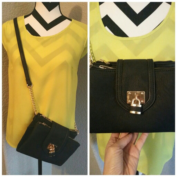 ALDO Stylish cross body bag.