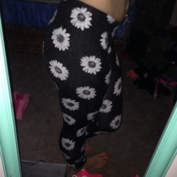 FOREVER 21 leggings