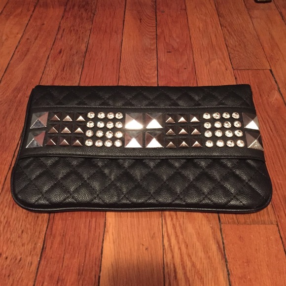 Black Clutch