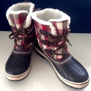 Sorel Tivoli Plaid Boots