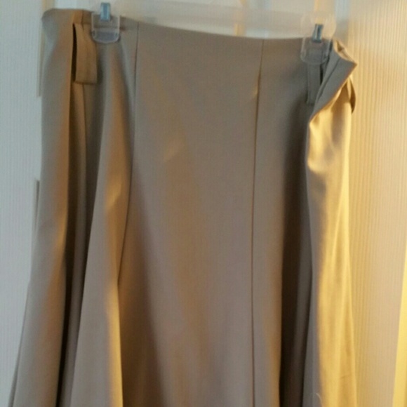 Dress barn skirt size 16