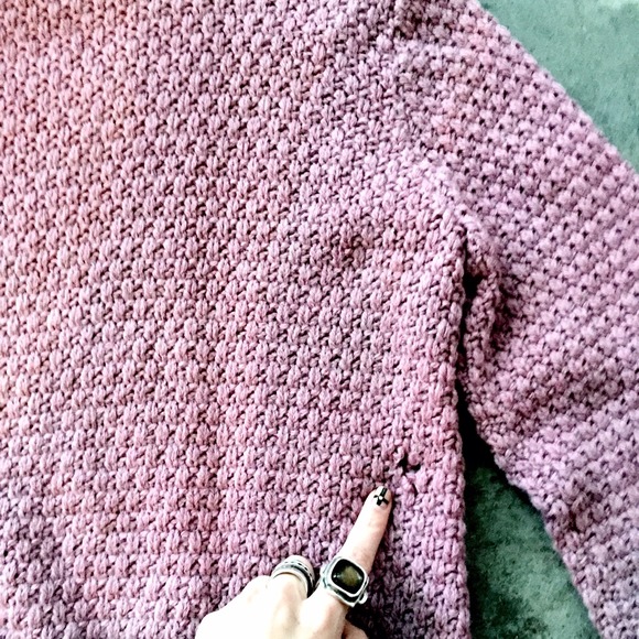 PM Editor's Pick 🎉🎉 LF Ragged Priest Sweater - Picture 4 of 4