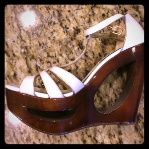 Steve Madden cut out platform shoes