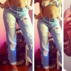 XXI Blue ripped jeans