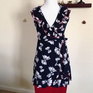 Bow print ruffle dress