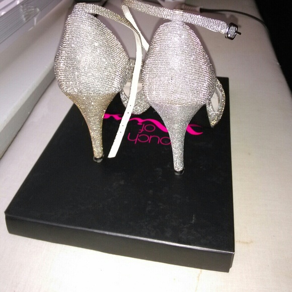 Heels - Picture 2 of 4
