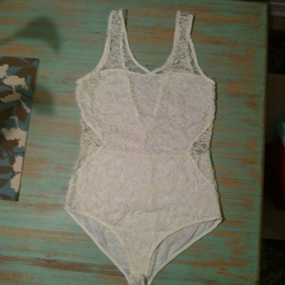 Gorgeous lace body suit! NWOT