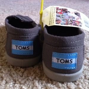 toddler sz 12 gray & sz 11 black TOMS *bundle*