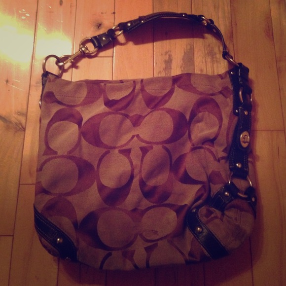 Coach authentic handbag
