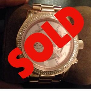 Michael Kors Runway Watch MK5576.. 100% authentic