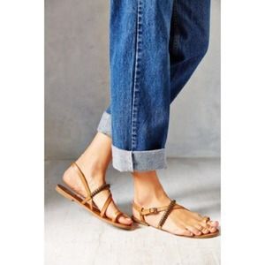 URBAN OUTFITTERS sandals