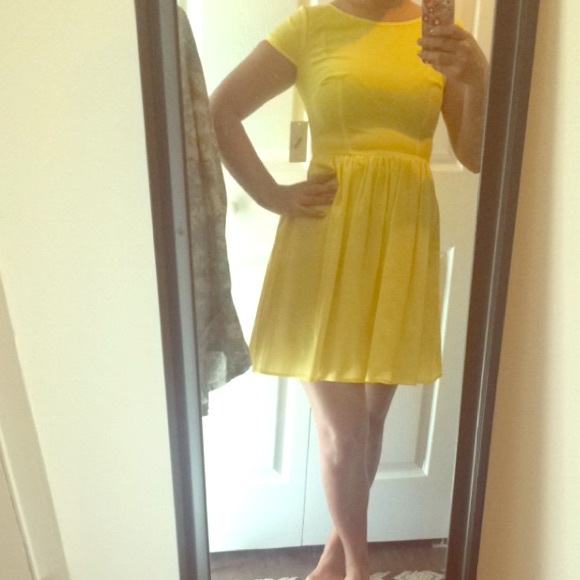 Yellow dress