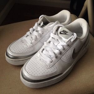 white nike silver swoosh