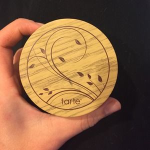 Tarte Amazonian Clay airbrush foundation