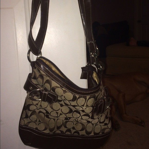 Authentic Coach Purse - Picture 1 of 4