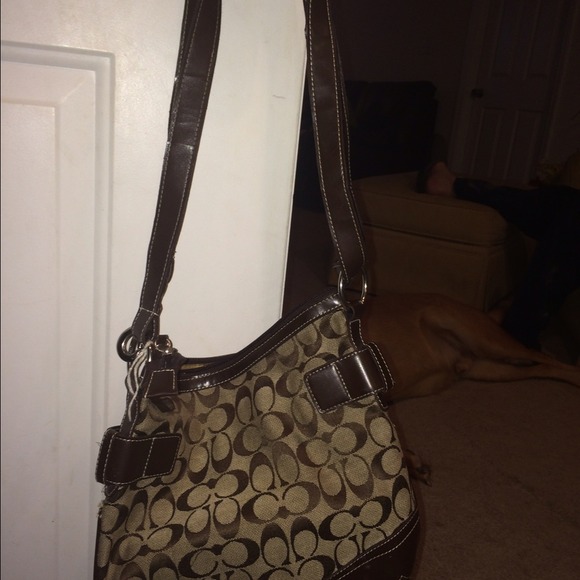 Authentic Coach Purse - Picture 2 of 4