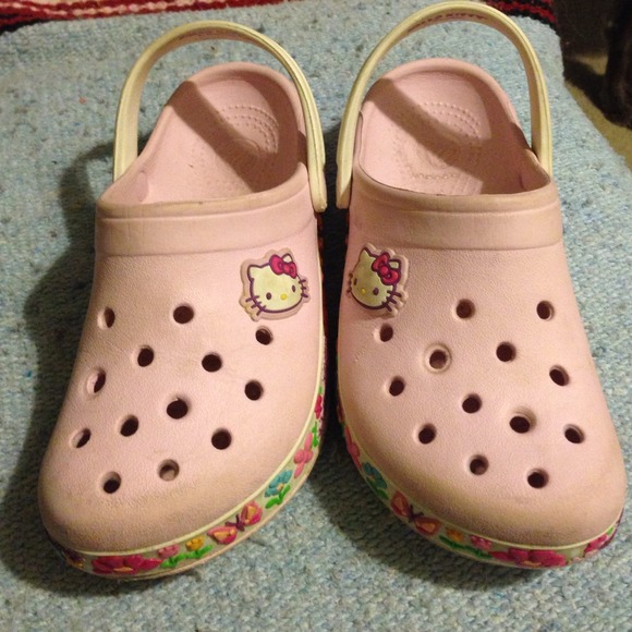Children's Hello Kitty crocs - Picture 3 of 4