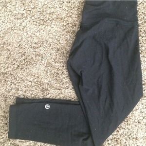 Lululemon wunder under black 2 reversible