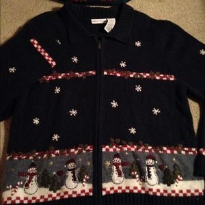 ⚡️FLASH SALE⚡️UGLY Sweater and purse bundle!