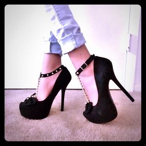 Black Heels🎀