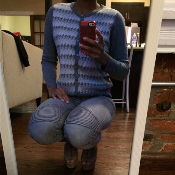 Cardigan ⛄️ - Picture 2 of 4