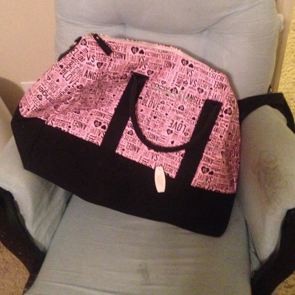 🎄Christmas sale🎄Victoria's Secret duffle bag