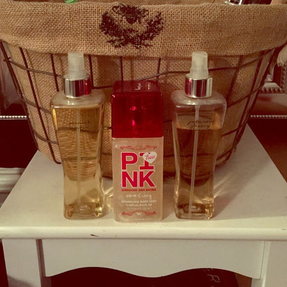 Pink VS and bath & body works perfumes/body mist