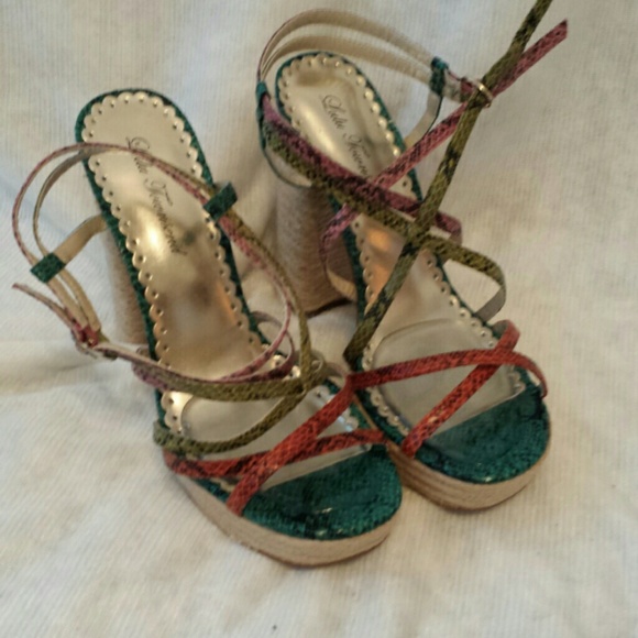 Lulu Townsend size 9 heel sandals