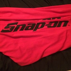snap on red long sleeve