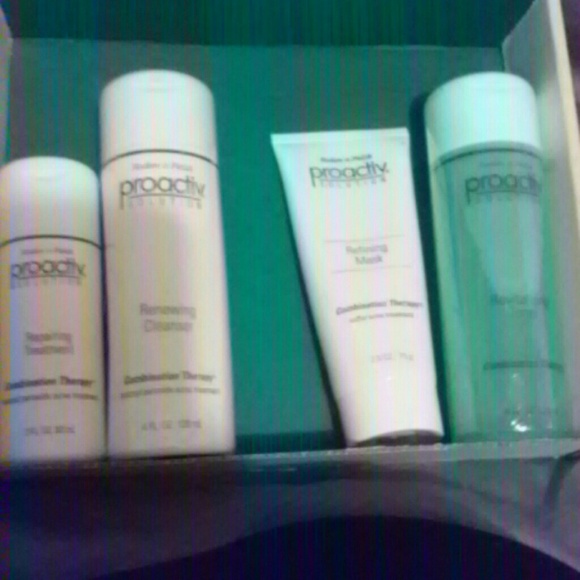 Proactiv skincare kit