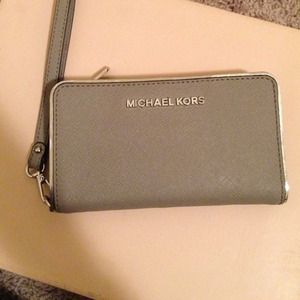 Authentic Michael Kors wristlet