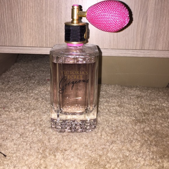 Victoria's Secret gorgeous perfume